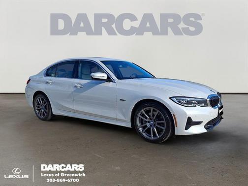 2022 BMW 330e xDrive