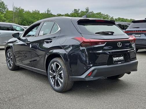 2025 Lexus UX 300h Premium