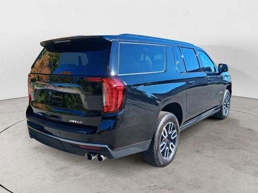 Onyx Black 2023 GMC Yukon XL AT4