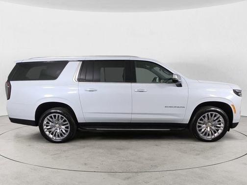 Polar White 2026 Chevrolet Suburban Premier