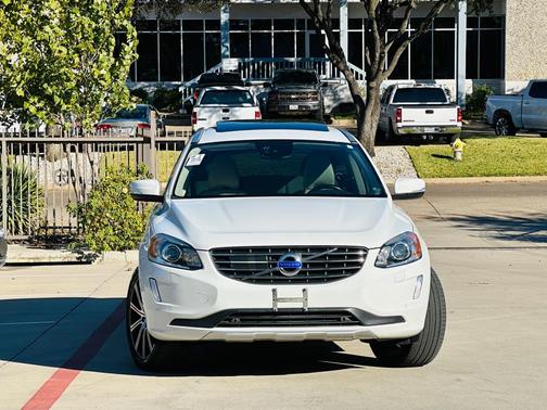 2015 Volvo XC60 T6 Platinum