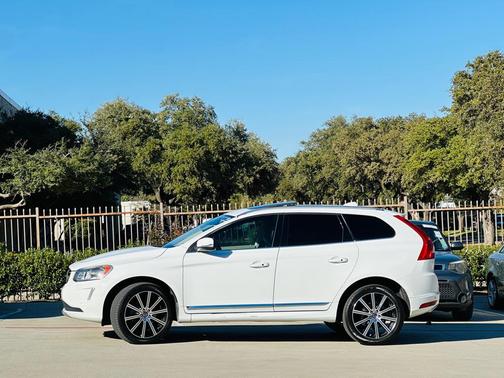 2015 Volvo XC60 T6 Platinum