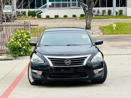Super Black 2013 Nissan Altima 2.5 SV