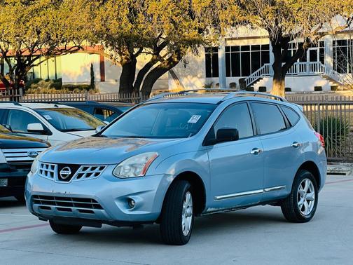 2011 Nissan Rogue SV
