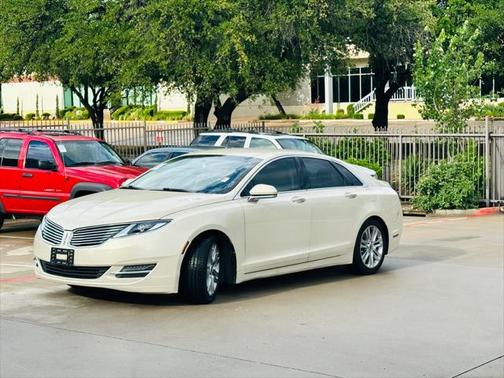 2014 Lincoln MKZ Base