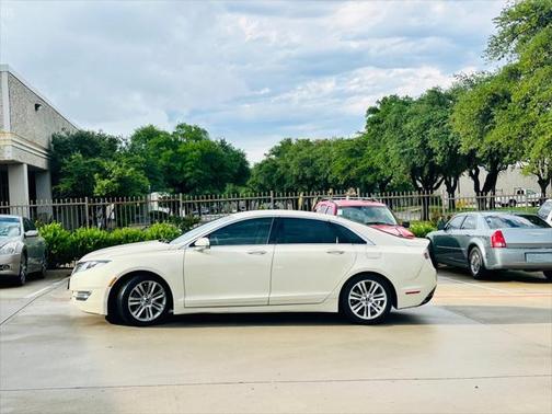 2014 Lincoln MKZ Base