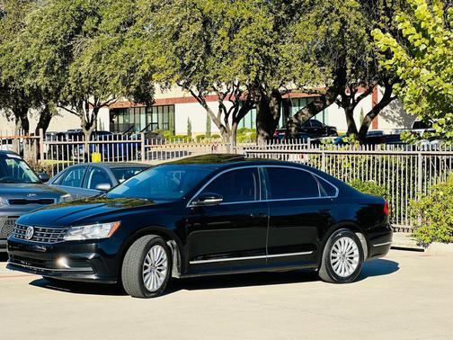 2016 Volkswagen Passat 1.8T SE