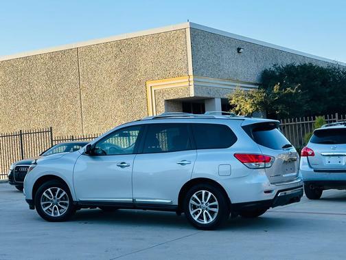 2014 Nissan Pathfinder SL