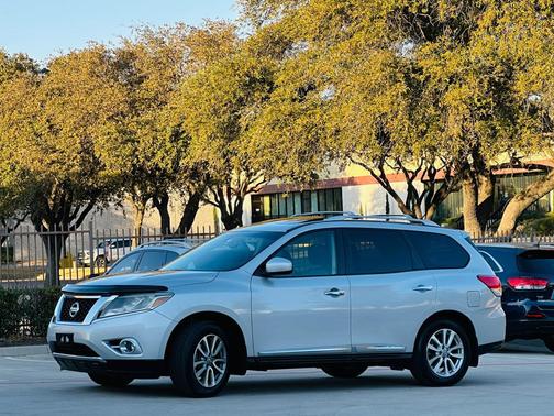 2014 Nissan Pathfinder SL