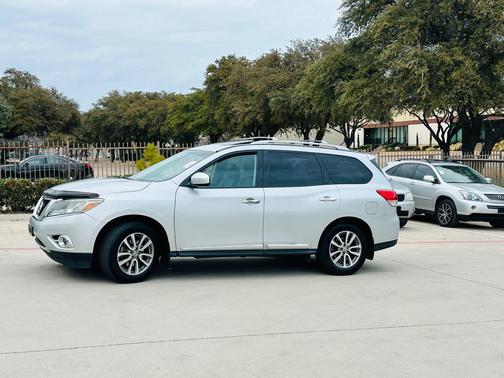 2014 Nissan Pathfinder SL