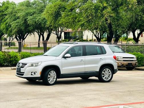 2011 Volkswagen Tiguan SEL