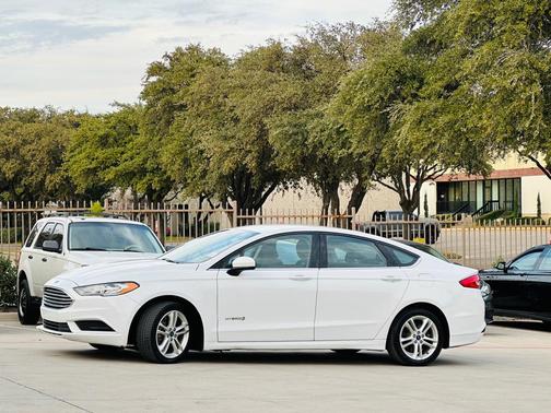 2018 Ford Fusion Hybrid SE