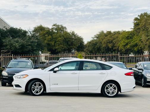 2018 Ford Fusion Hybrid SE