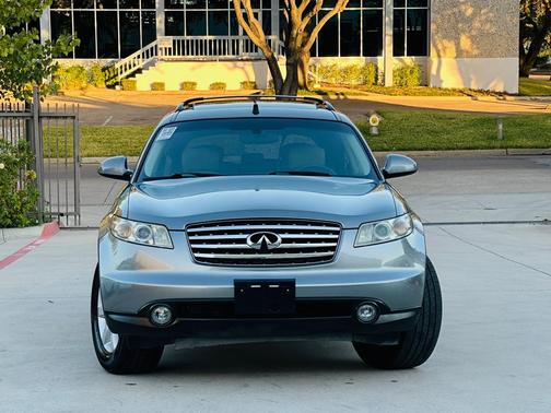 2004 INFINITI FX35 Base