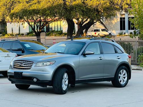 2004 INFINITI FX35 Base