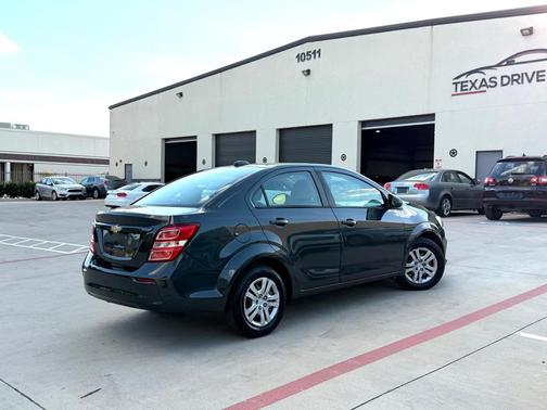 2017 Chevrolet Sonic LS