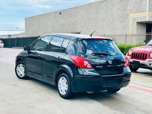2012 Nissan Versa 1.8 S