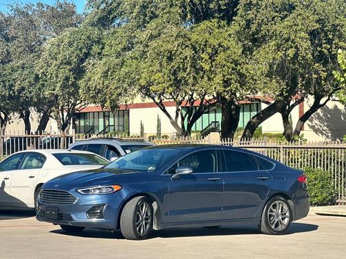 2019 Ford Fusion SEL