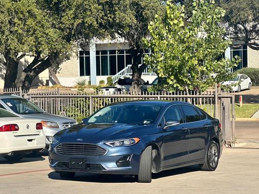 2019 Ford Fusion SEL