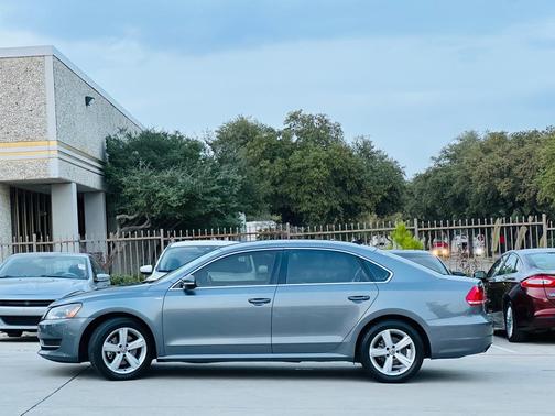 2014 Volkswagen Passat 1.8T S