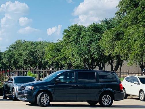 2014 Dodge Grand Caravan R/T