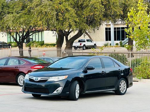2013 Toyota Camry Hybrid XLE