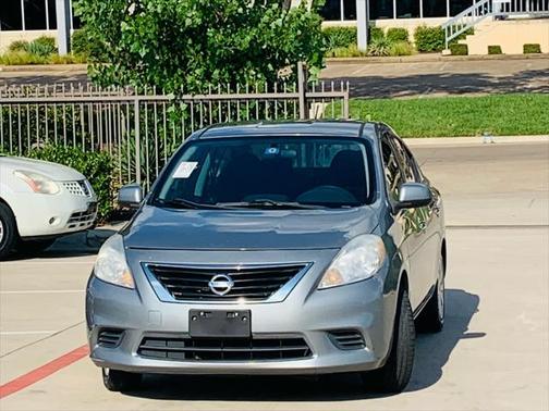 2014 Nissan Versa 1.6 SV