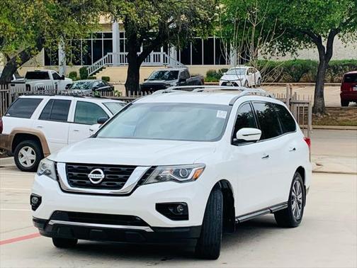 2017 Nissan Pathfinder SL