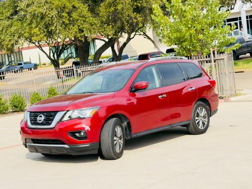 2017 Nissan Pathfinder SL