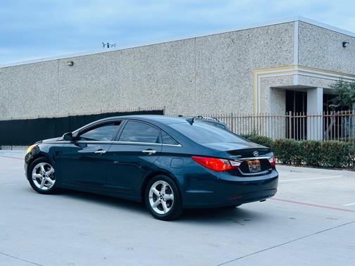 2011 Hyundai SONATA SE