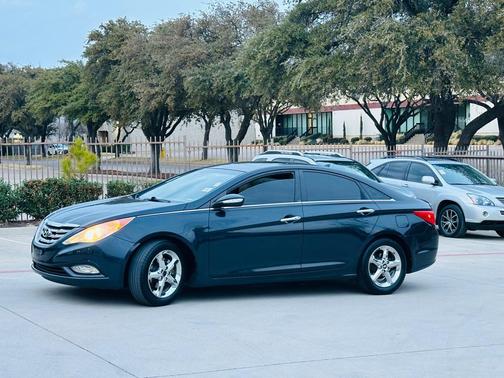 2011 Hyundai SONATA SE