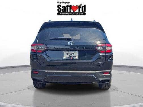 Crystal Black Pearl 2026 Honda Pilot Black Edition