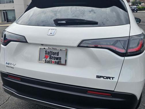 Platinum White Pearl 2025 Honda HR-V AWD Sport
