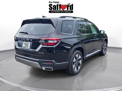 Crystal Black Pearl 2026 Honda Pilot Elite