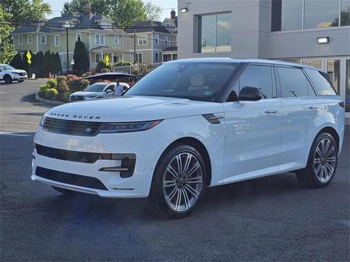 2025 Land Rover Range Rover Sport SE