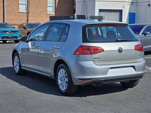 2016 Volkswagen Golf TSI S 4-Door