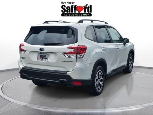 Crystal White Pearl 2021 Subaru Forester Premium