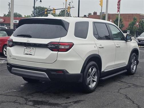 2023 Honda Pilot AWD EX-L 8 Passenger