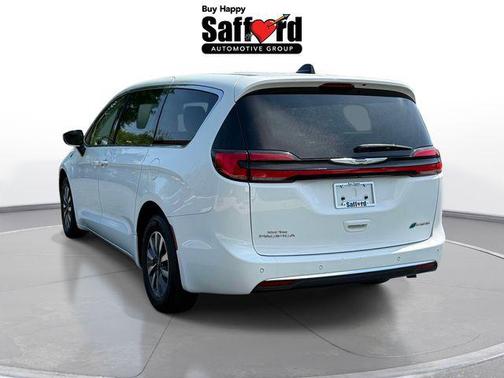 Bright White Clearcoat 2023 Chrysler Pacifica Hybrid Touring L