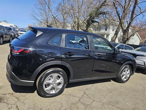 2025 Honda HR-V LX