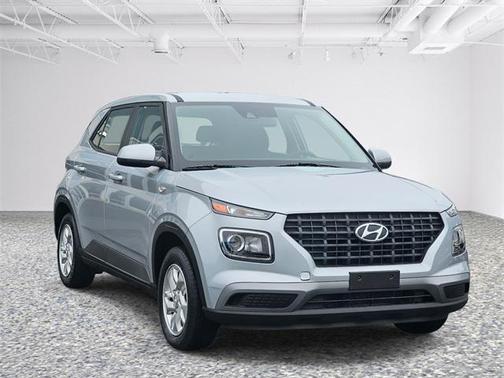2021 Hyundai VENUE SE