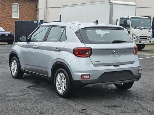 2021 Hyundai VENUE SE
