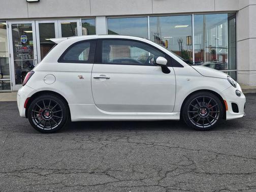Bianco (White) 2015 FIAT 500 Abarth