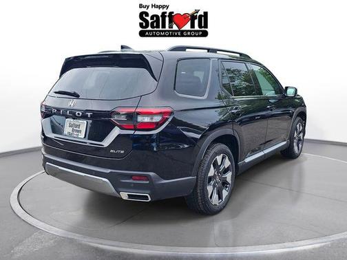Crystal Black Pearl 2026 Honda Pilot Elite