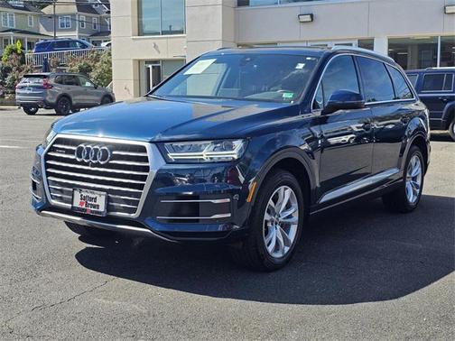 2019 Audi Q7 55 Premium Plus
