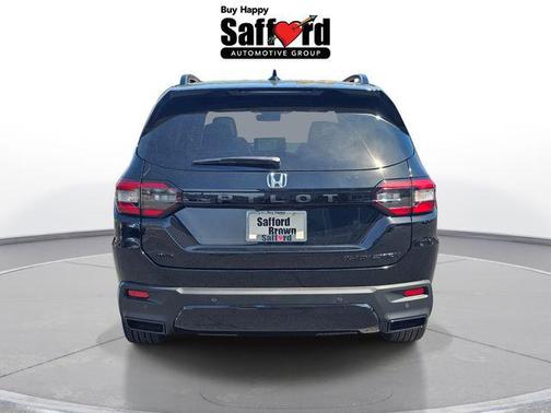Crystal Black Pearl 2026 Honda Pilot Black Edition