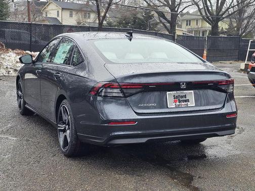 Meteorite Gray Metallic 2026 Honda Accord SE