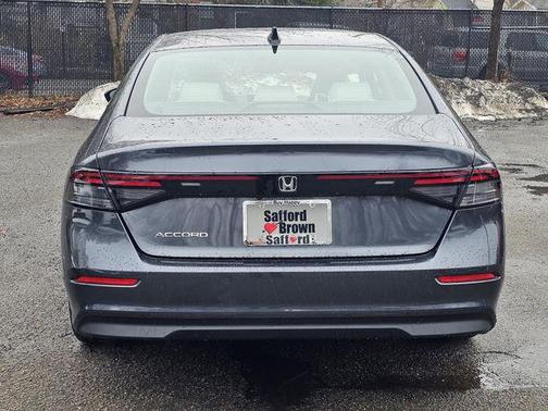 Meteorite Gray Metallic 2026 Honda Accord SE