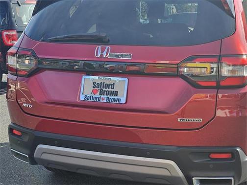 2025 Honda Pilot Touring 8-Passenger