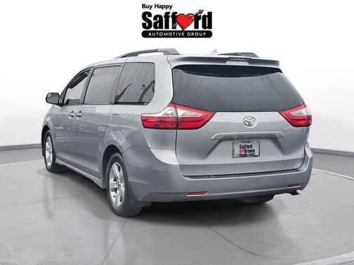 2018 Toyota Sienna LE